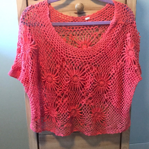 coral crochet top